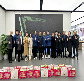 聚共识 强信心 鼓干劲丨4001老百汇网站,4001老百汇平台,4001老百汇官方网站集团领导慰问手机一线门店职工